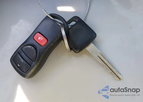 2011 Nissan Versa 1.8Sl from USA, damaged, VIN 3N1BC1CP3BL492644